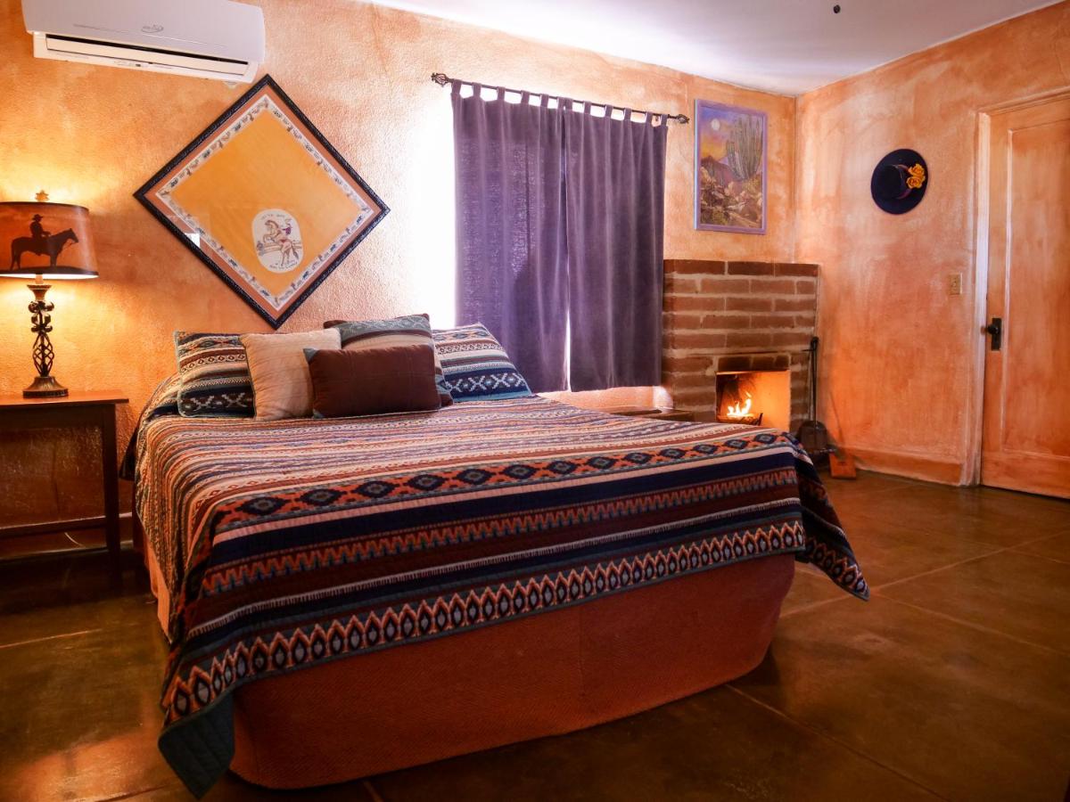 | Rancho de la Osa Guest Ranch