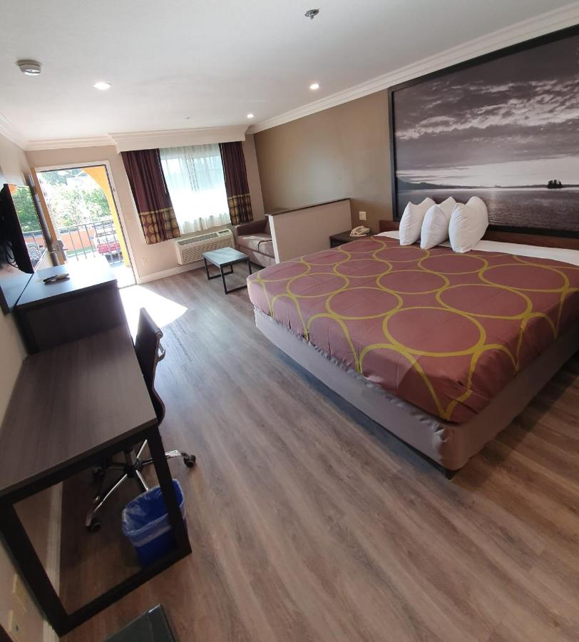 King Studio Suite - Non-Smoking at Super 8 by Wyndham Cypress Buena Park Area