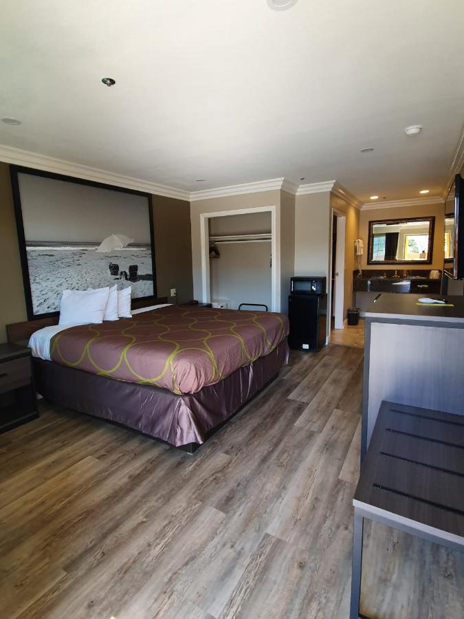 King Room - Disability Access at Super 8 by Wyndham Cypress Buena Park Area