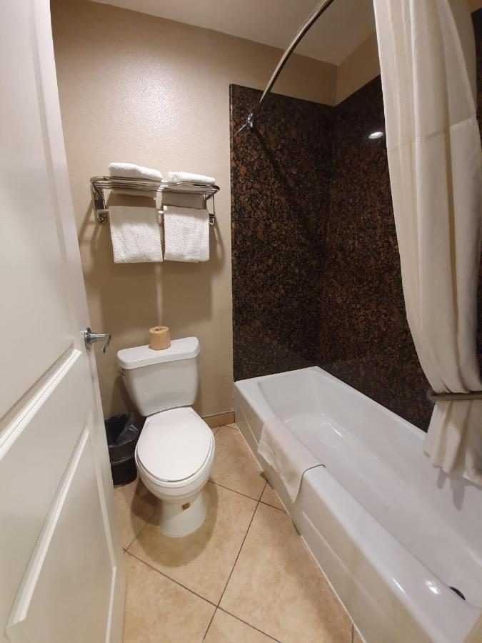 King Studio Suite - Non-Smoking at Super 8 by Wyndham Cypress Buena Park Area