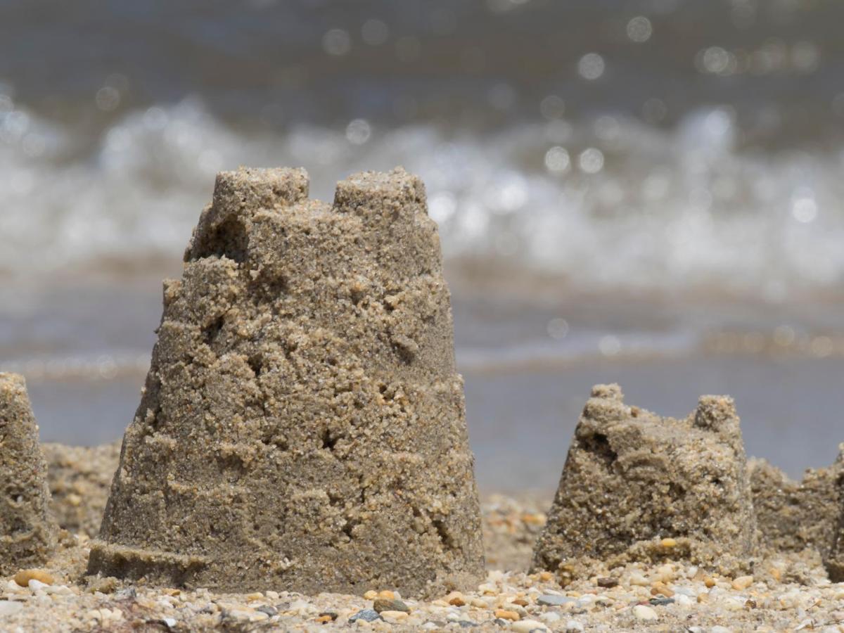 | Foster's Bethel Beach Inn