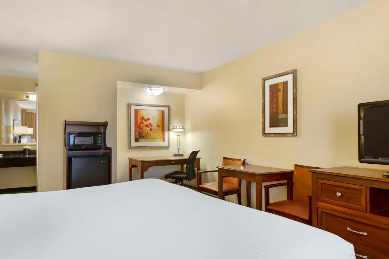 King Room - First Floor at Best Western McAllen Medical Center