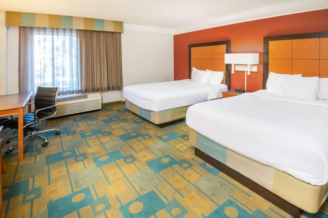 Deluxe Double Room with Two Double Beds - Non-Smoking at La Quinta Inn & Suites by Wyndham Colorado Springs South AP