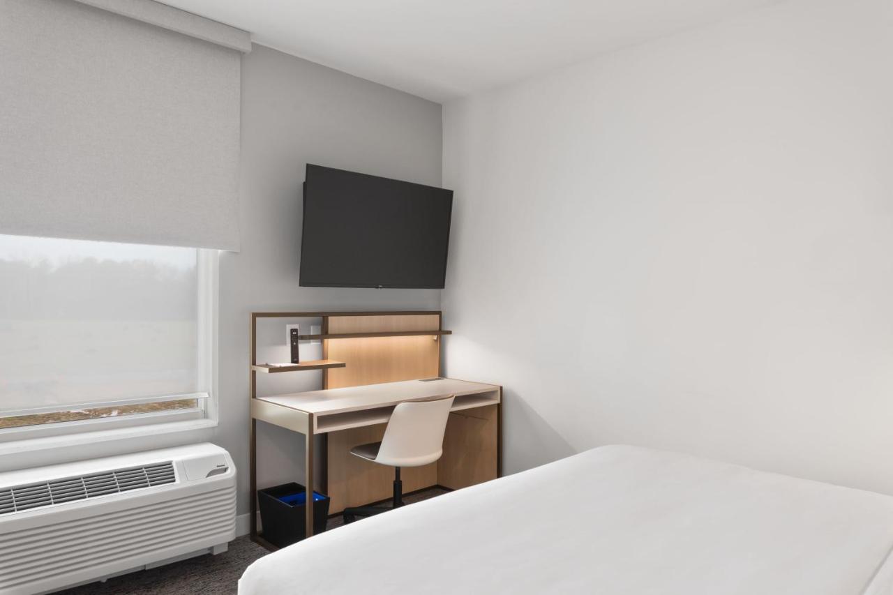 King Studio with Sofa Bed at Towneplace Suites By Marriott White Hall