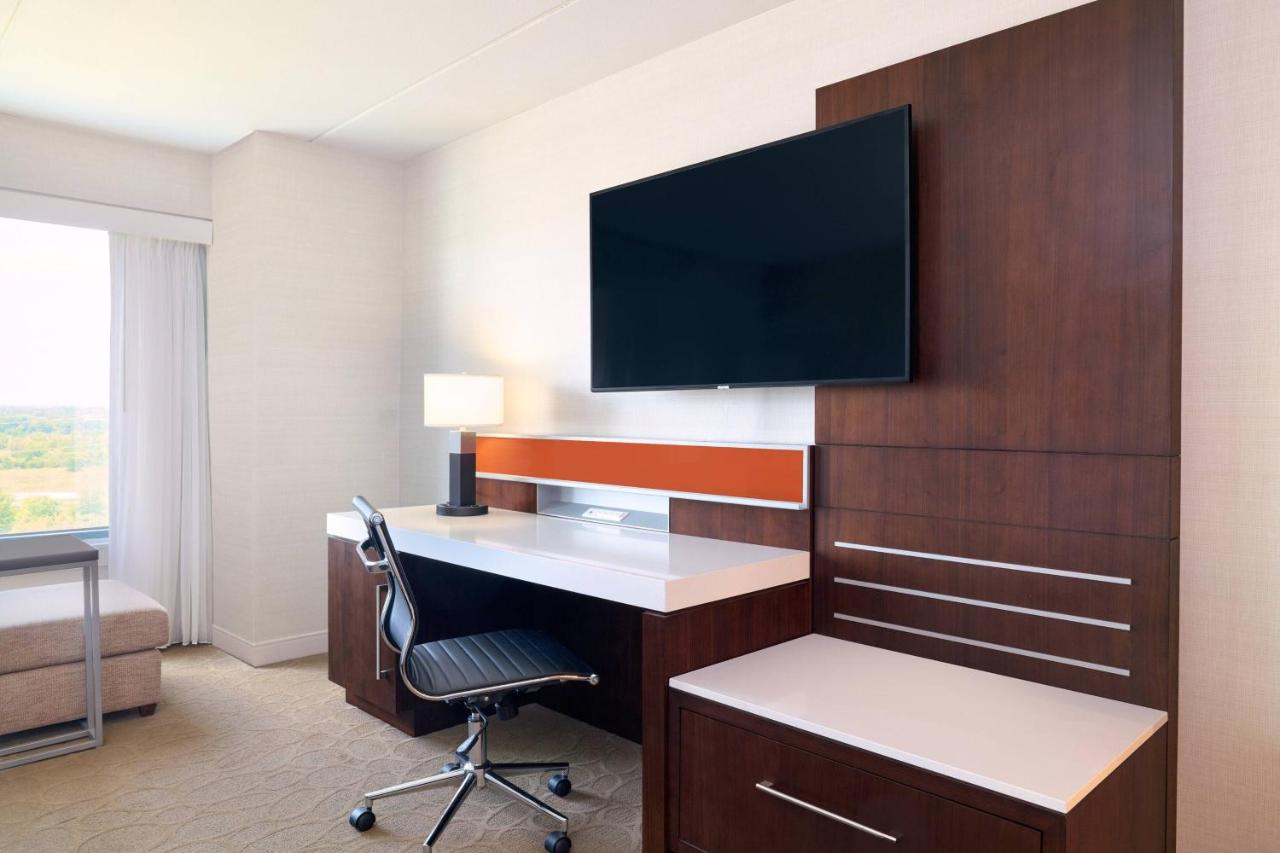 | Delta Hotel Philadelphia Airport