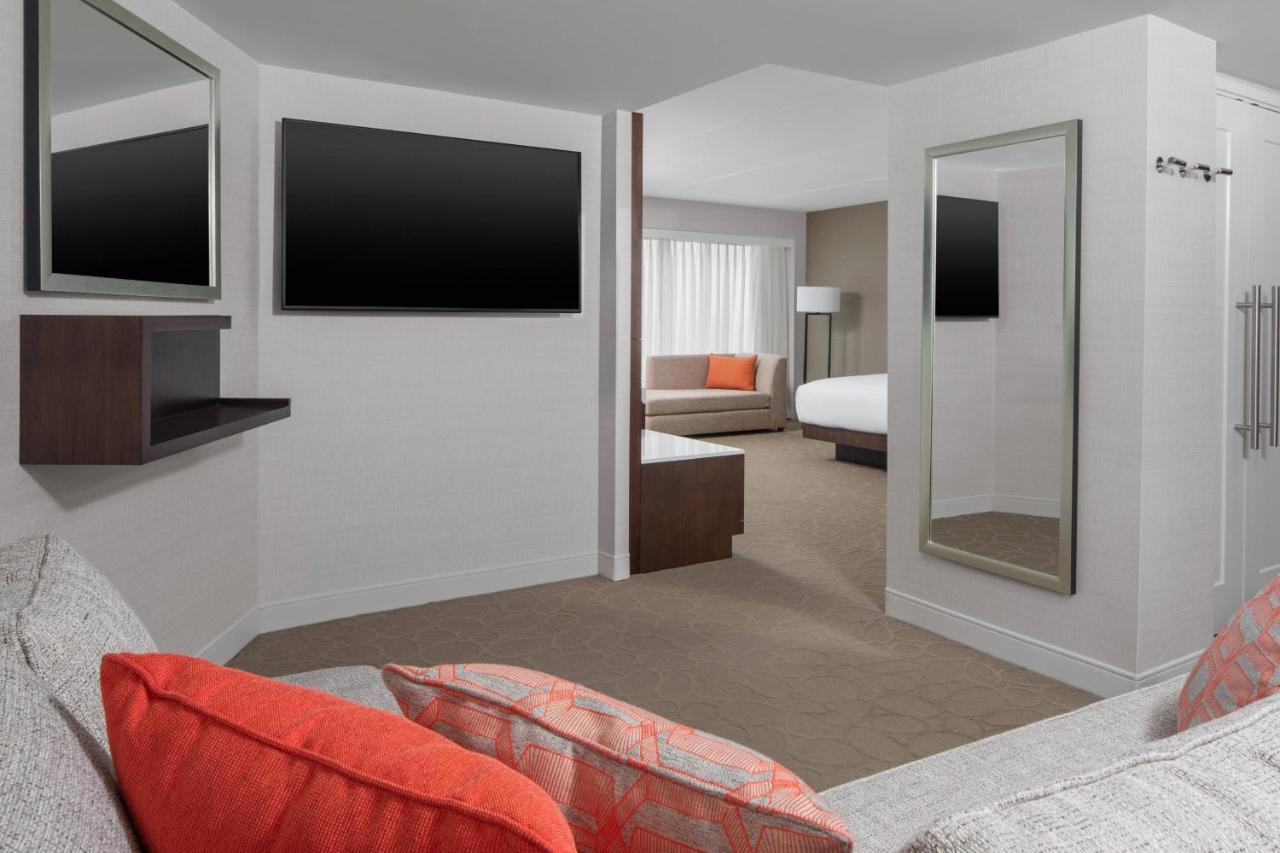 | Delta Hotel Philadelphia Airport
