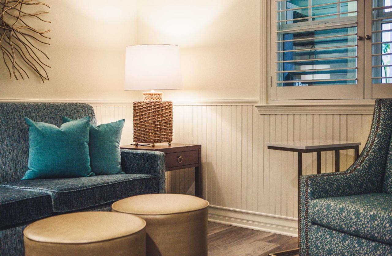 King Suite with Pool View at Avila Beach House