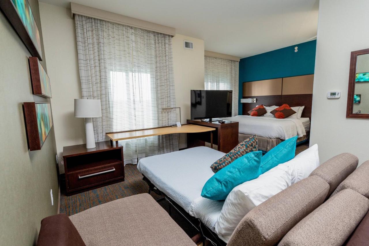 King Studio at Residence Inn Cleveland Avon at The Emerald Event Center