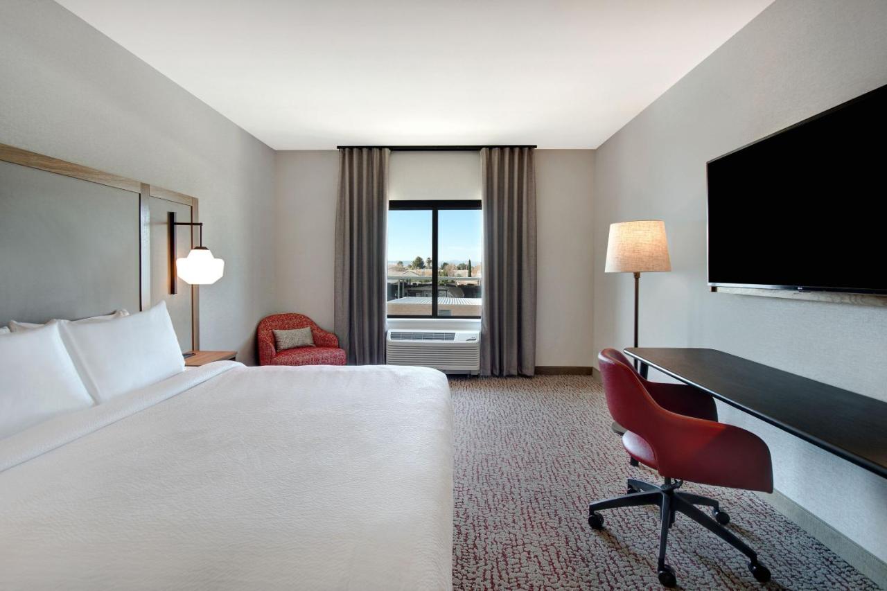 | Fairfield Inn & Suites Lancaster Palmdale