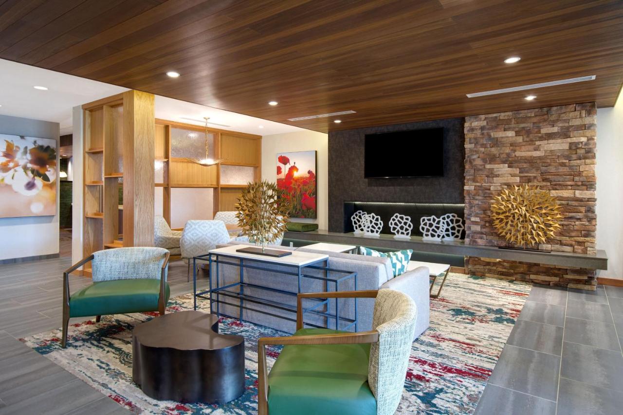 | Fairfield Inn & Suites Lancaster Palmdale