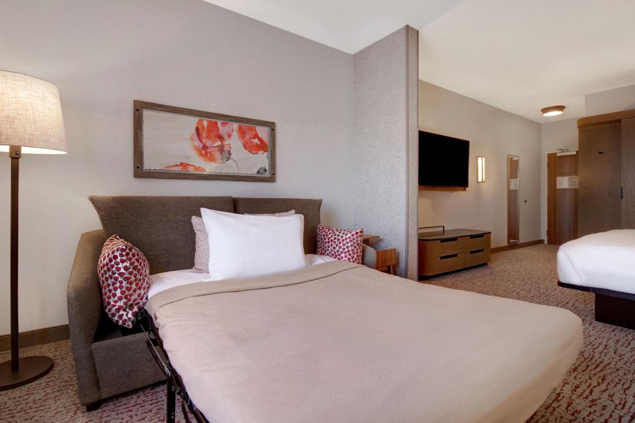 | Fairfield Inn & Suites Lancaster Palmdale