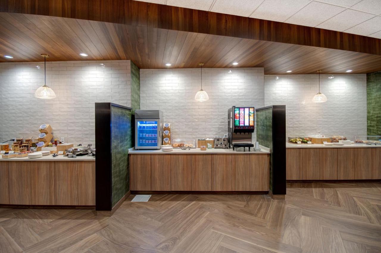 | Fairfield Inn & Suites Lancaster Palmdale