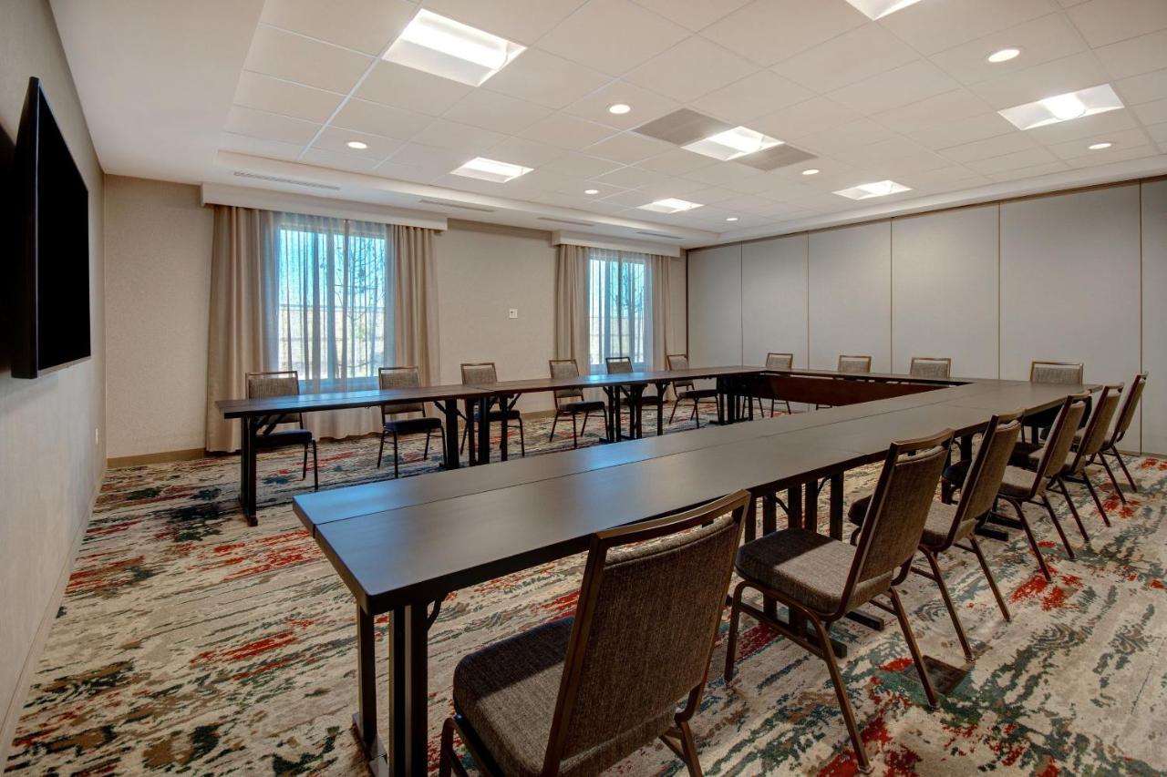 | Fairfield Inn & Suites Lancaster Palmdale