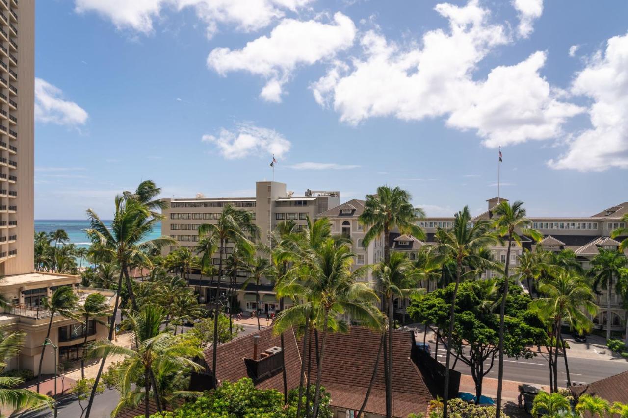 Princess Pool Room Double, Guest room, 2 Double, Pool view at Sheraton Princess Kaiulani Waikiki Beach