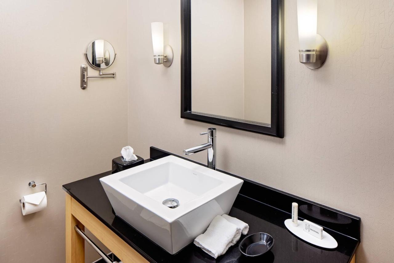 One-Bedroom Executive Suite at SpringHill Suites Green Bay
