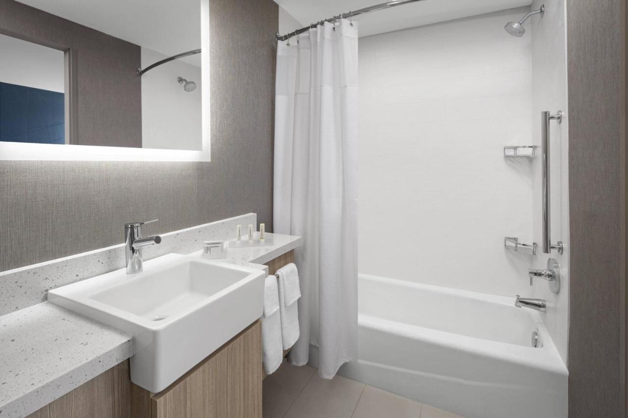 King Studio Suite with Trundle Bed - Hearing Accessible at SpringHill Suites by Marriott East Rutherford Meadowlands/Carlstadt
