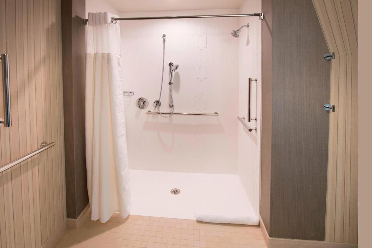 Large King Room with Sofa Bed and Roll-in Shower - Mobility Accessible at Courtyard by Marriott Atlanta Alpharetta/Avalon Area
