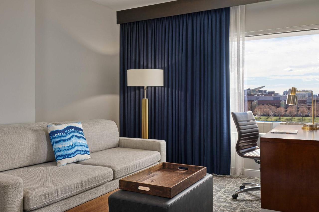 Queen Studio with Sofa Bed at SpringHill Suites by Marriott Denver Downtown