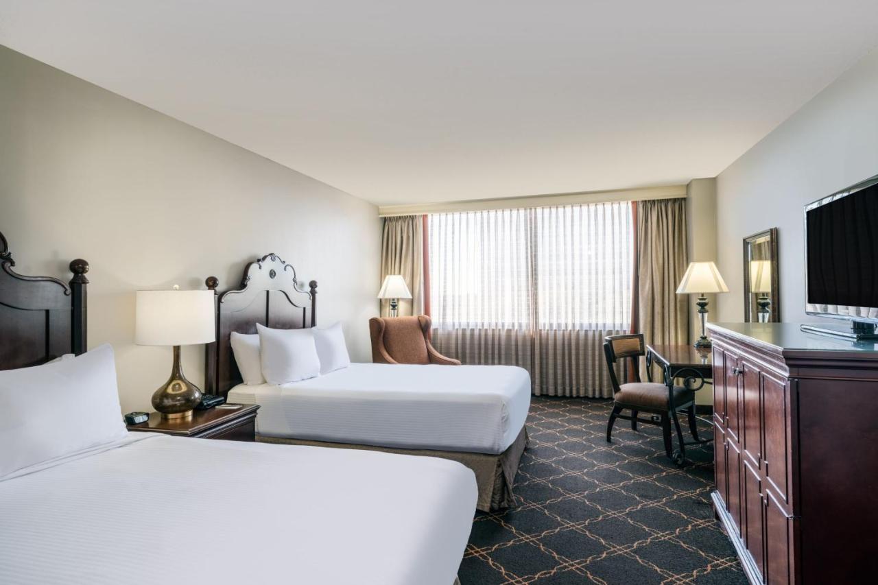 Deluxe Double Room with Two Double Beds at Austin Southpark Hotel