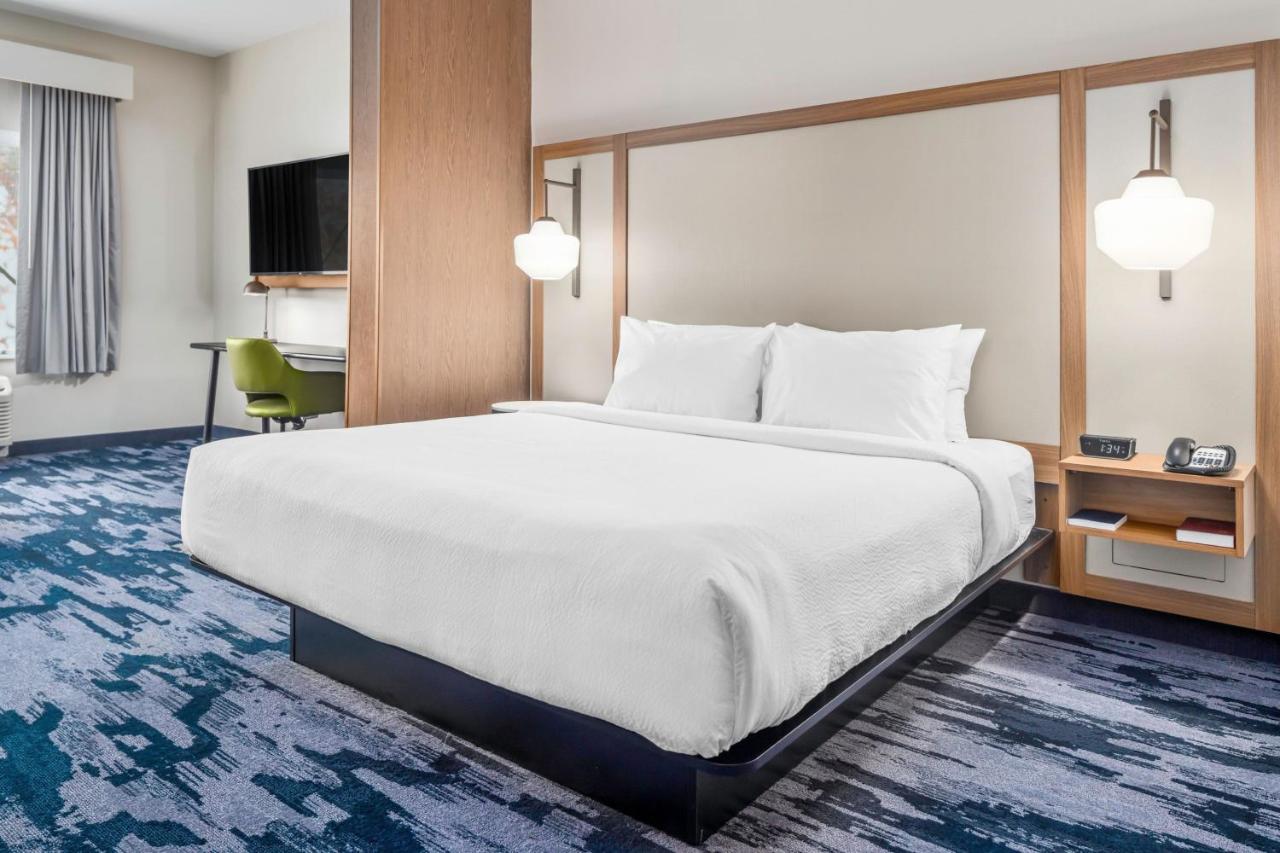 | Fairfield by Marriott Inn & Suites Kansas City North, Gladstone