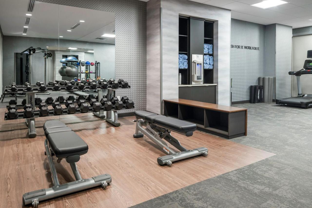 | Fairfield by Marriott Inn & Suites Kansas City North, Gladstone