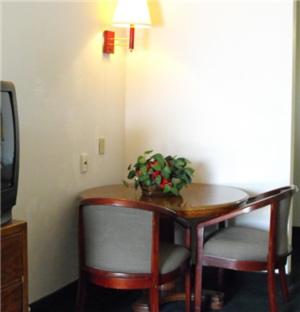 | Gate 1 Inn