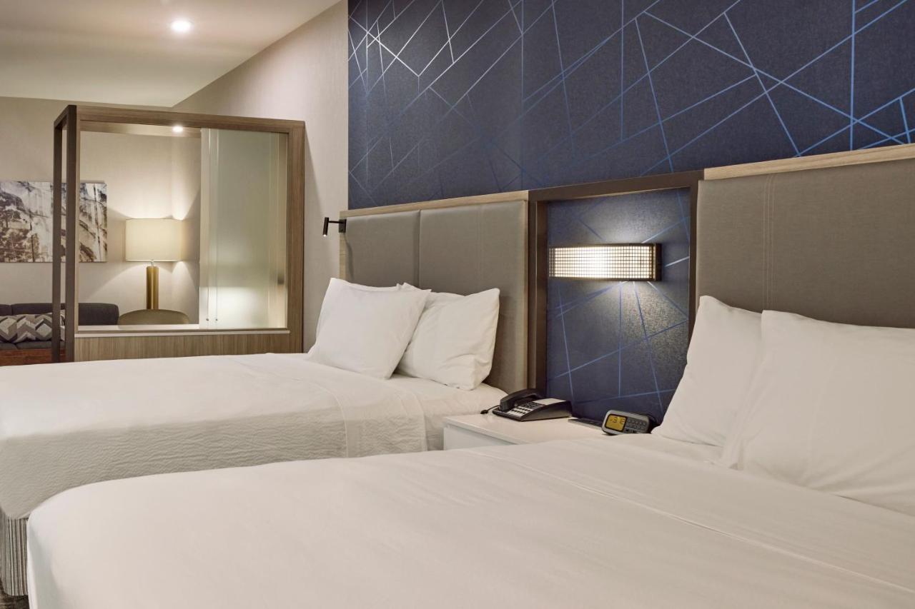 Suite with Two Queen Trundle Beds at Springhill Suites By Marriott Medford Airport