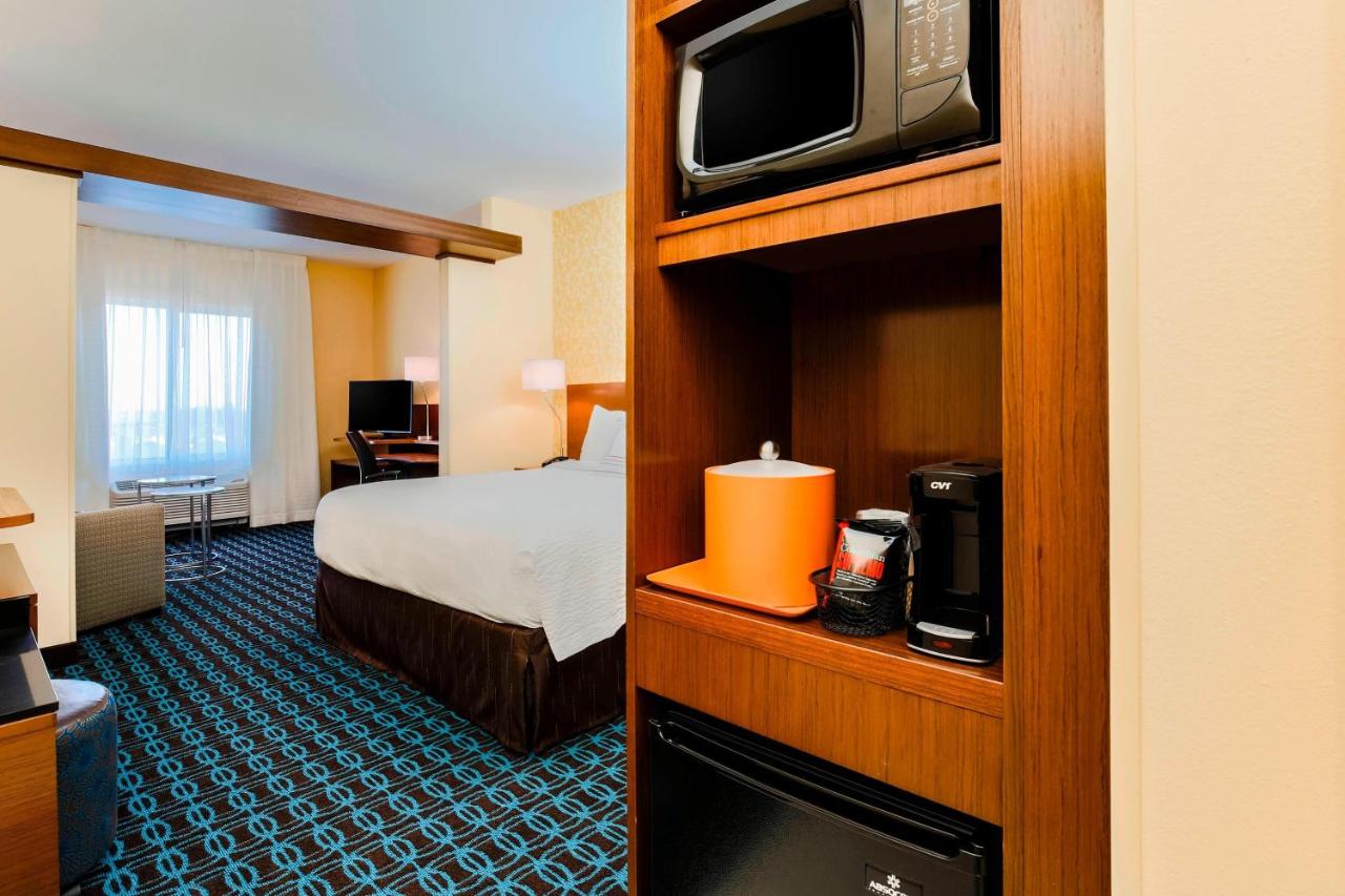 King Suite at Fairfield Inn & Suites Pecos