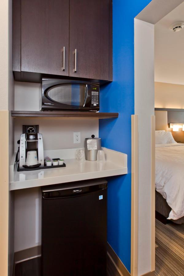Standard King Room - Non-Smoking at Holiday Inn Express & Suites Green River by IHG