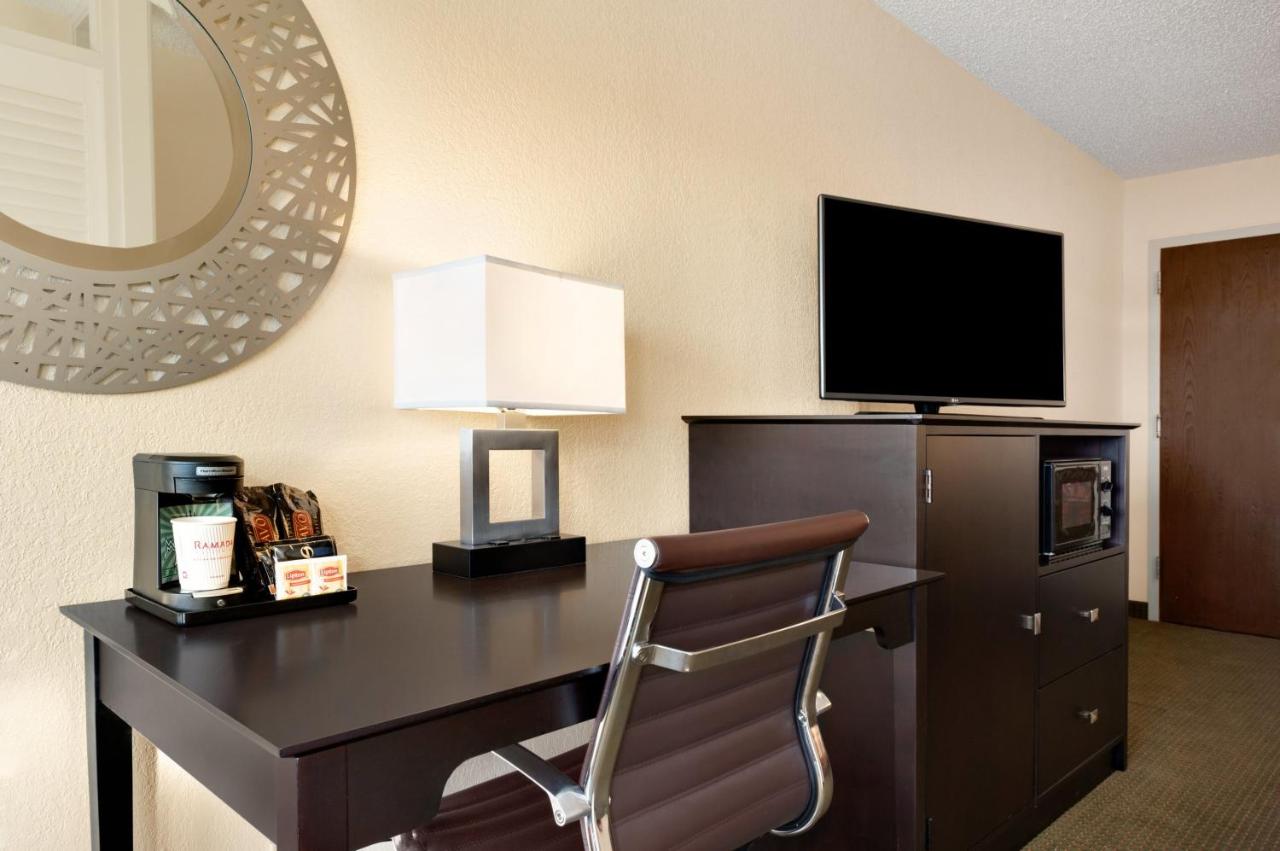 Ramada Plaza & Conference Center by Wyndham Gillette