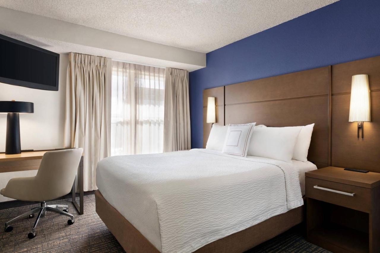 Two-Bedroom Suite with Sofa Bed at Residence Inn by Marriott Roseville