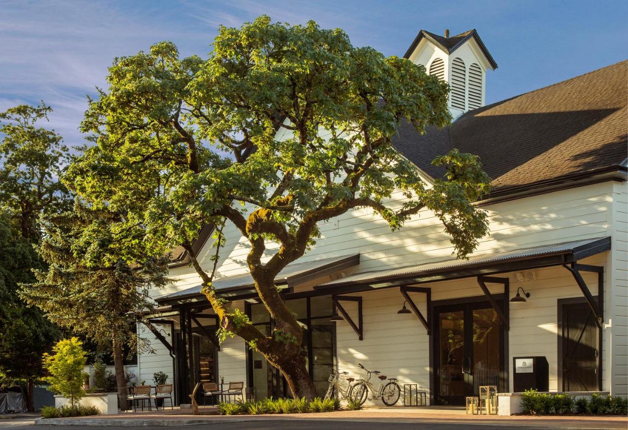 | MacArthur Place Inn & Spa