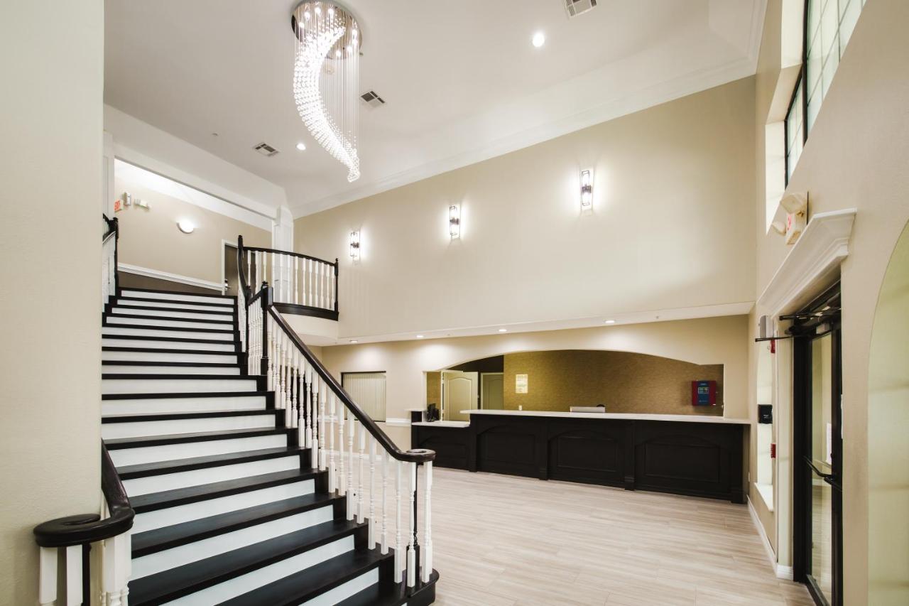 | Conroe Executive Inn