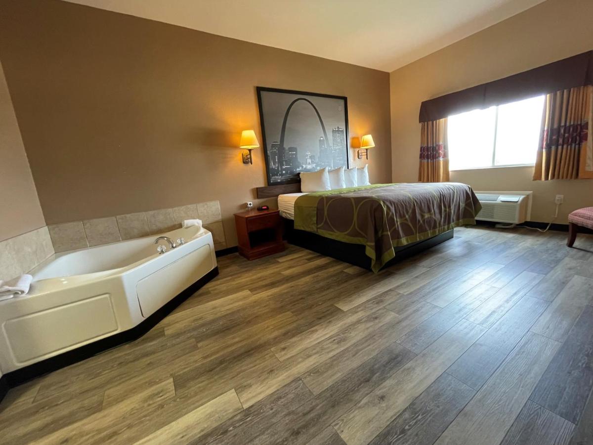 Deluxe King Studio Suite - Non-Smoking at Super 8 by Wyndham Rolla