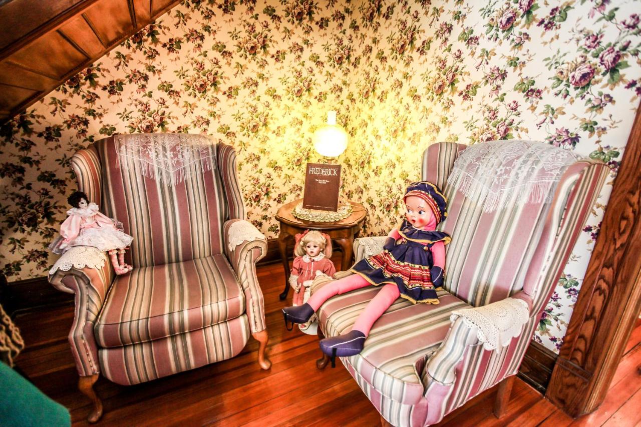  | Hollerstown Hill Bed and Breakfast
