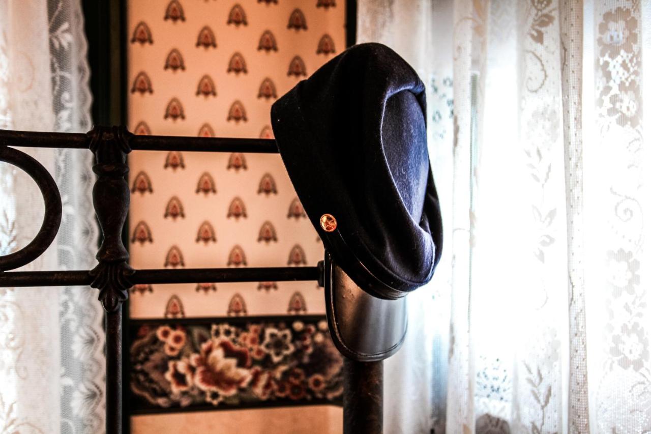  | Hollerstown Hill Bed and Breakfast