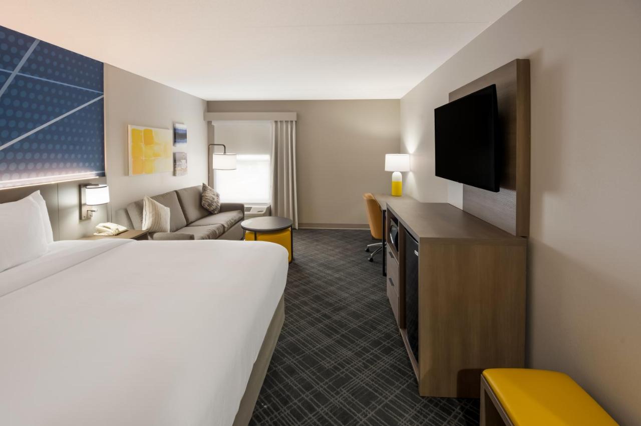 King Room - Non-Smoking at Comfort Inn & Suites Fishers - Indianapolis