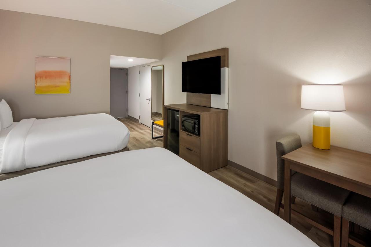 Queen Room - Non Smoking at Comfort Inn & Suites Fishers - Indianapolis