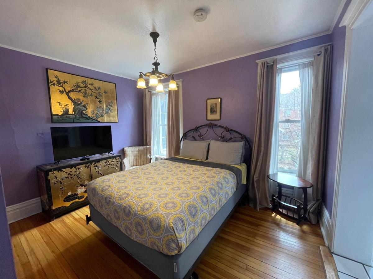  | The Holiday Chalet Victorian
