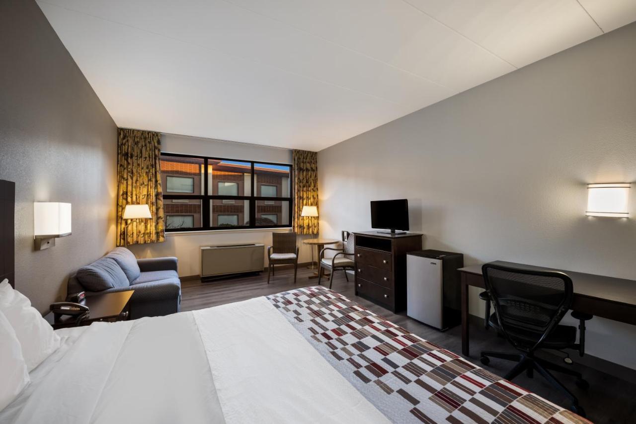 | Gateway Inn