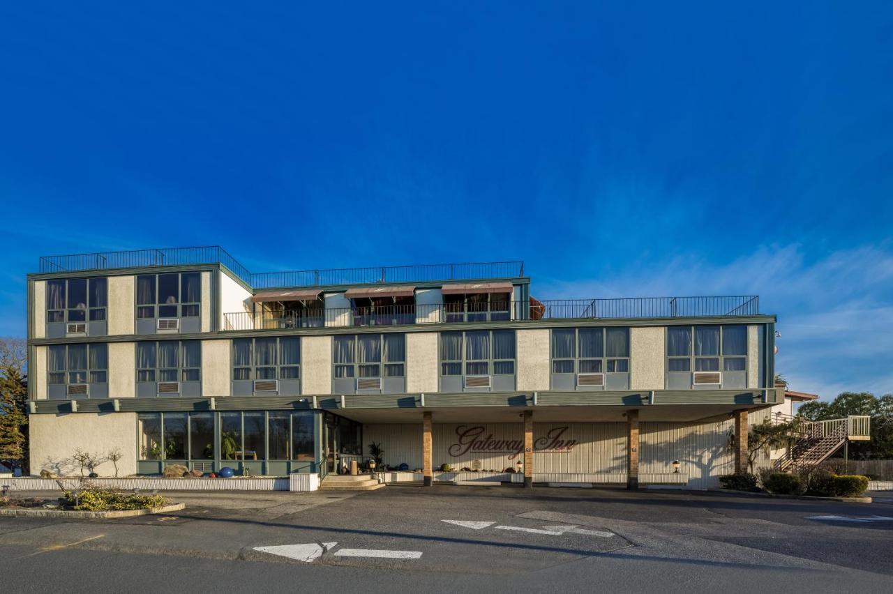 | Gateway Inn