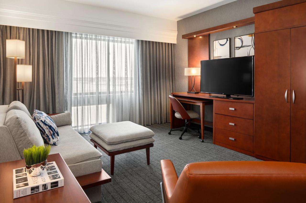  | Courtyard Mankato Hotel & Event Center