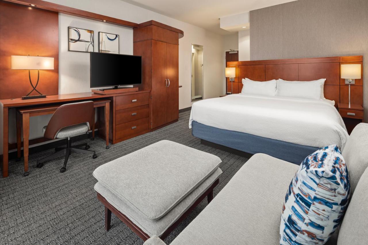  | Courtyard Mankato Hotel & Event Center