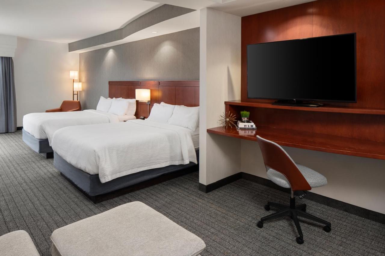  | Courtyard Mankato Hotel & Event Center