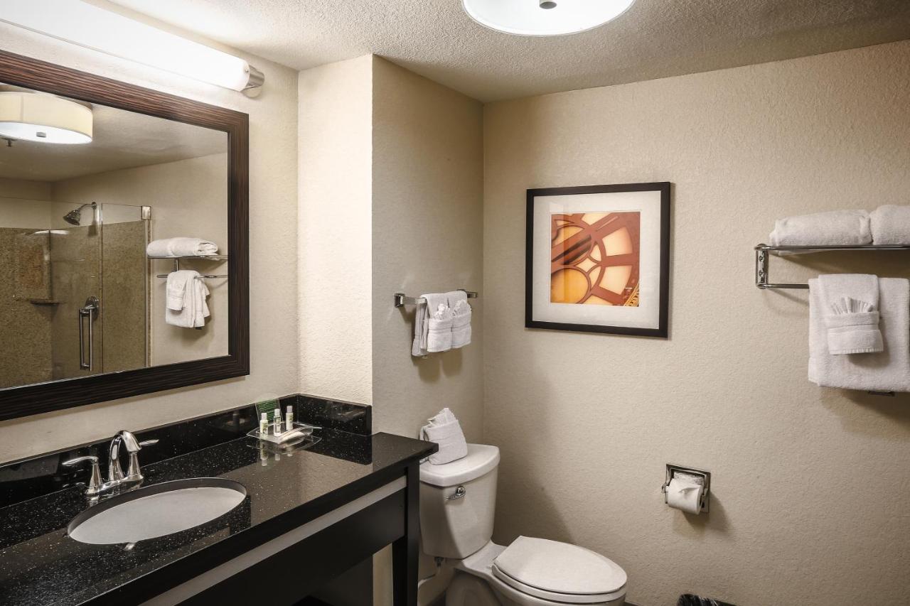  | Holiday Inn Austin Midtown, an IHG Hotel
