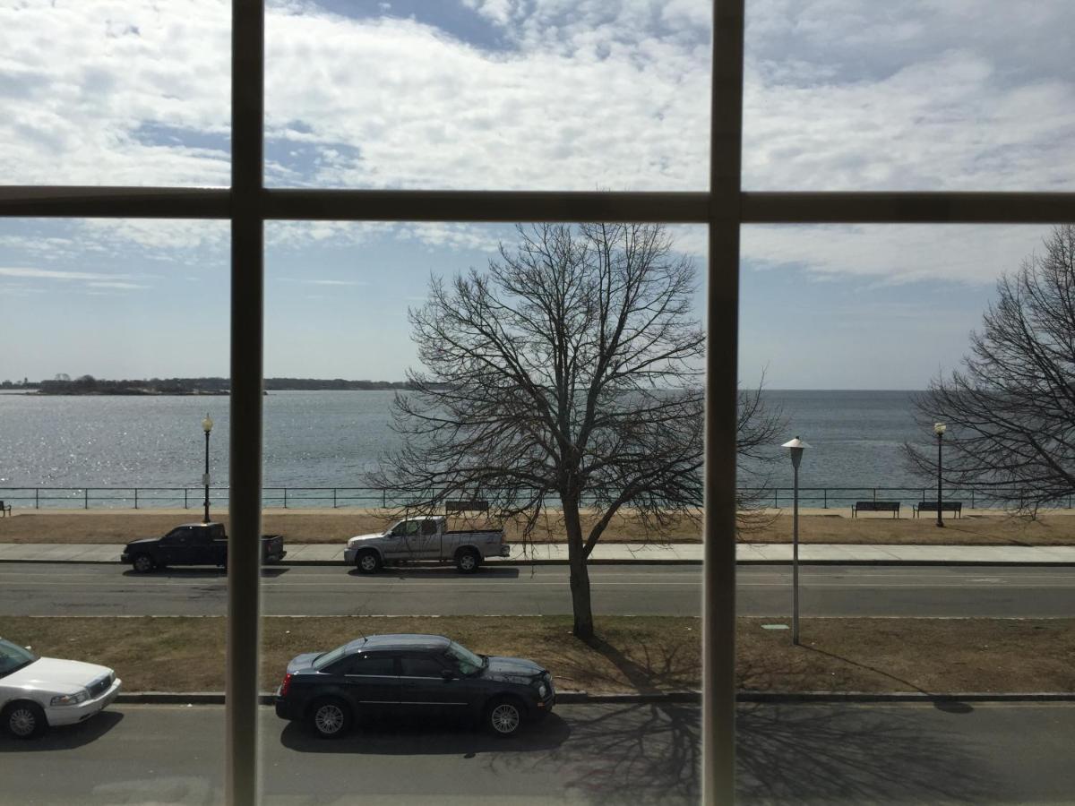  | Harborview Inn