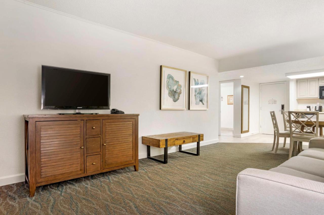 | Best Western On The Beach