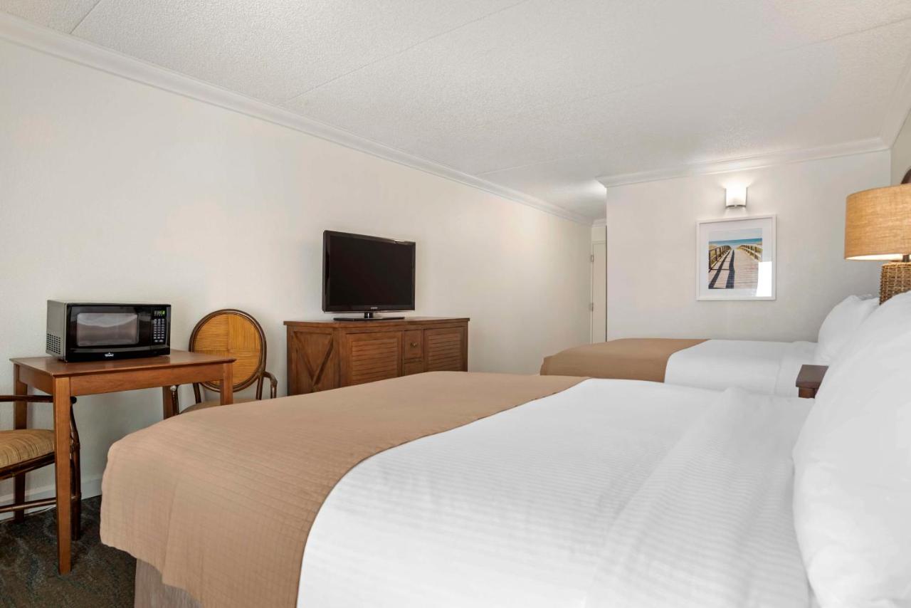 Queen Room with Two Queen Beds - Limited View/Non-Smoking at Best Western On The Beach