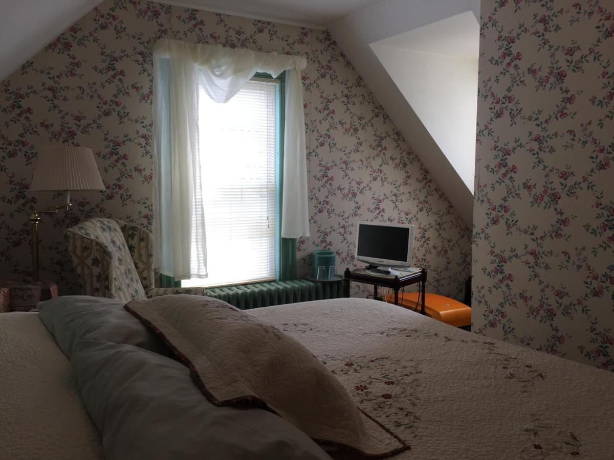  | Harborview Inn