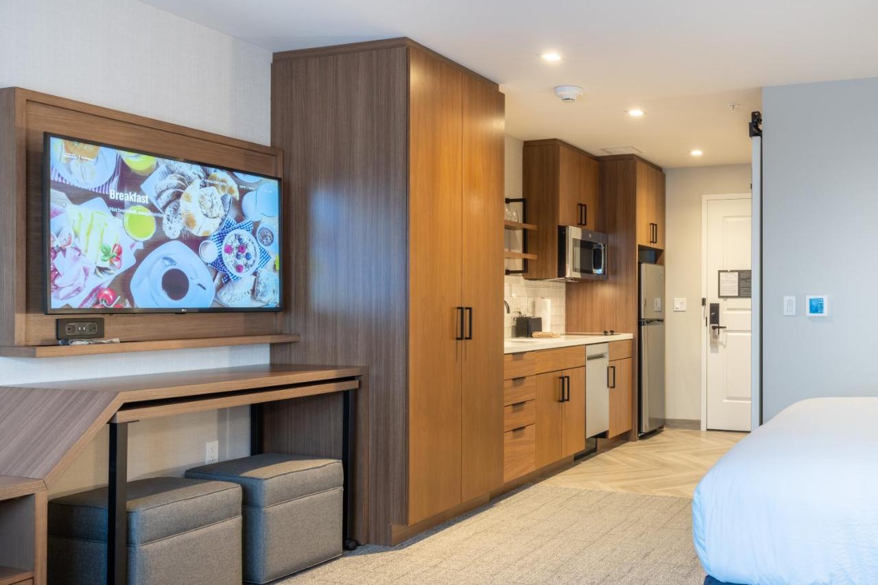 King Studio with Sofa Bed and City View at Residence Inn by Marriott San Francisco Airport Millbrae Station